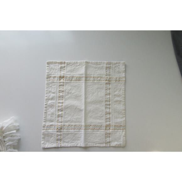 Tablecloth 8 Napkins Cream Gold & Silver Thread Holiday Christmas 60 X 56 Inches - Picture 6 of 7